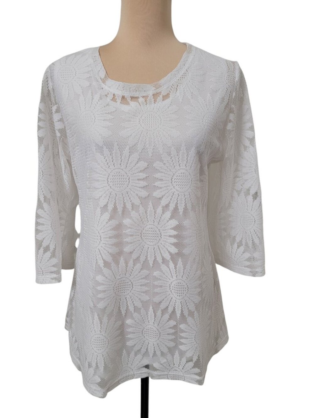 Kate & Henry Size L White Lace Overlay Tunic Length Top with Tank Under